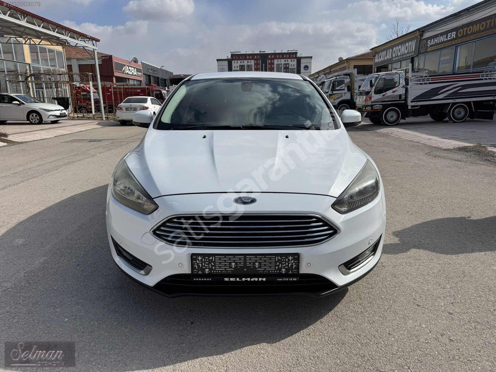 BOYASIZ 2015 FORD FOCUS 1.5 TDCİ TİTANİUM POWERSHİFT 175BİN KM