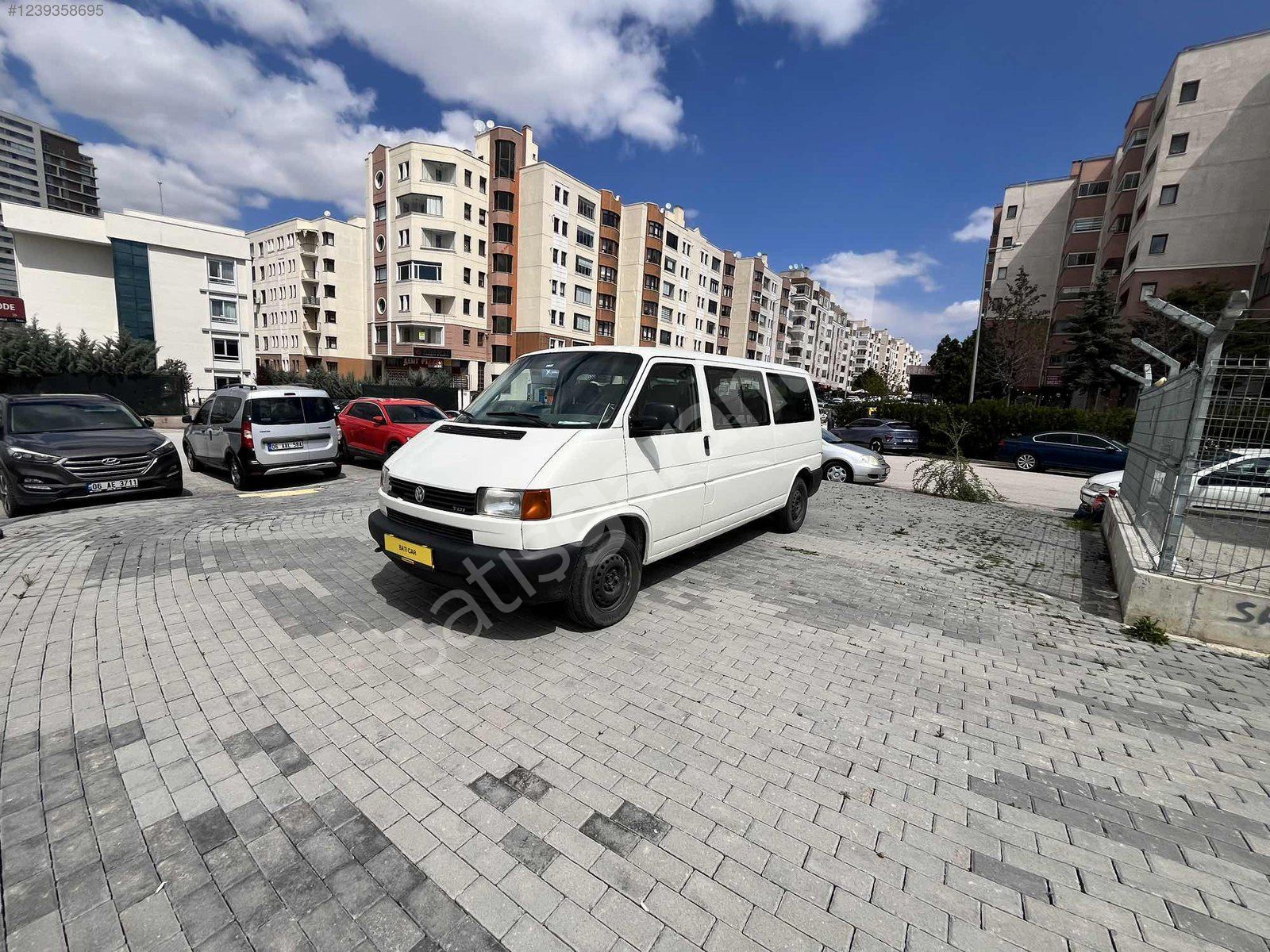 BATI CAR'DAN 2000 MODEL EMSALSİZ TEMİZLİKTE TRANSPORTER 9+1