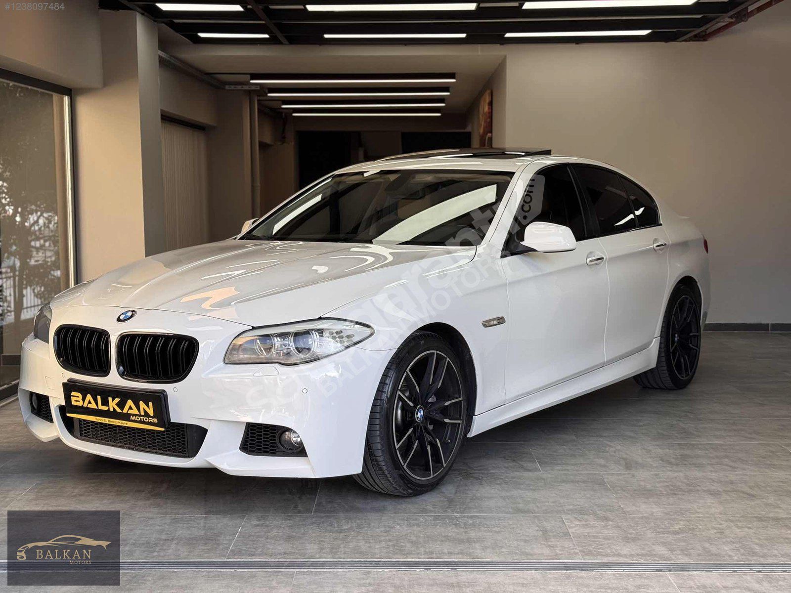 BALKAN MOTORS - BMW 520d HARMAN/KARDON SUNROOF HAFIZA KOBRA