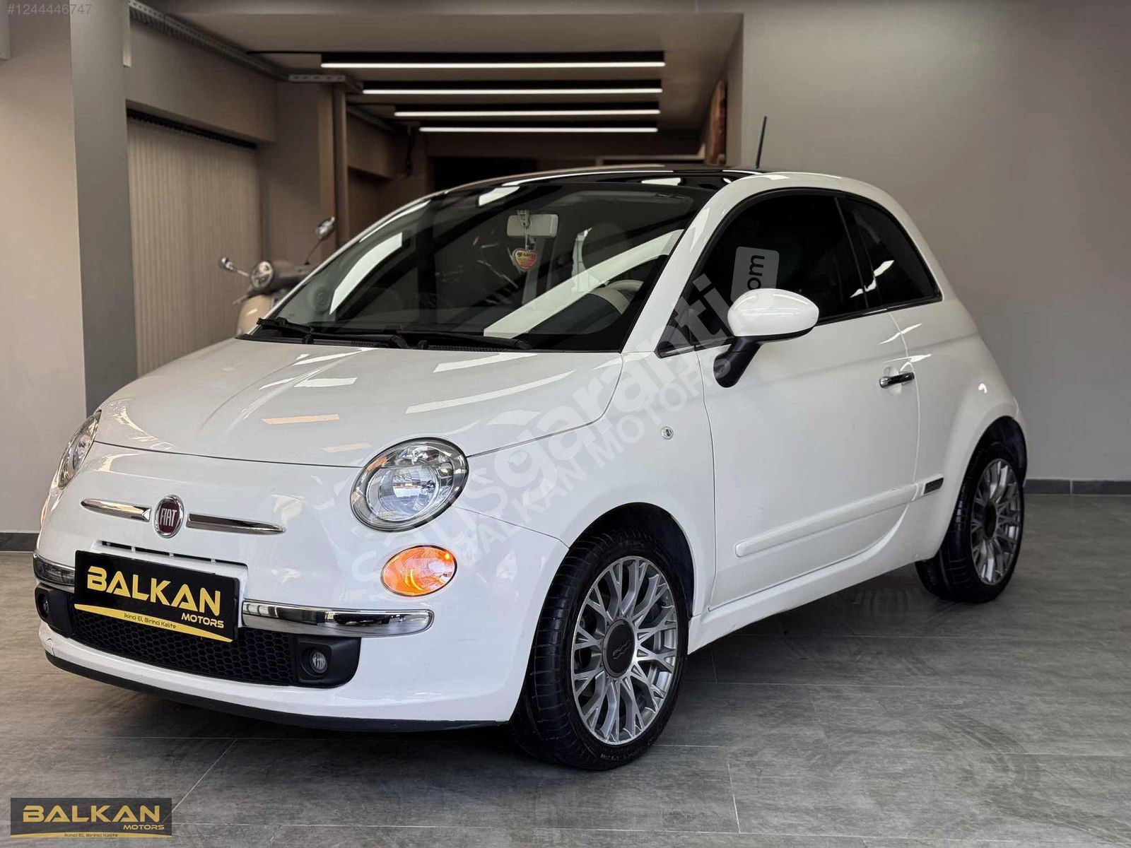 BALKAN MOTORS- FİAT 500 1.2 LOUNGE CAM TAVAN/ PEŞİNAT 210.000TL