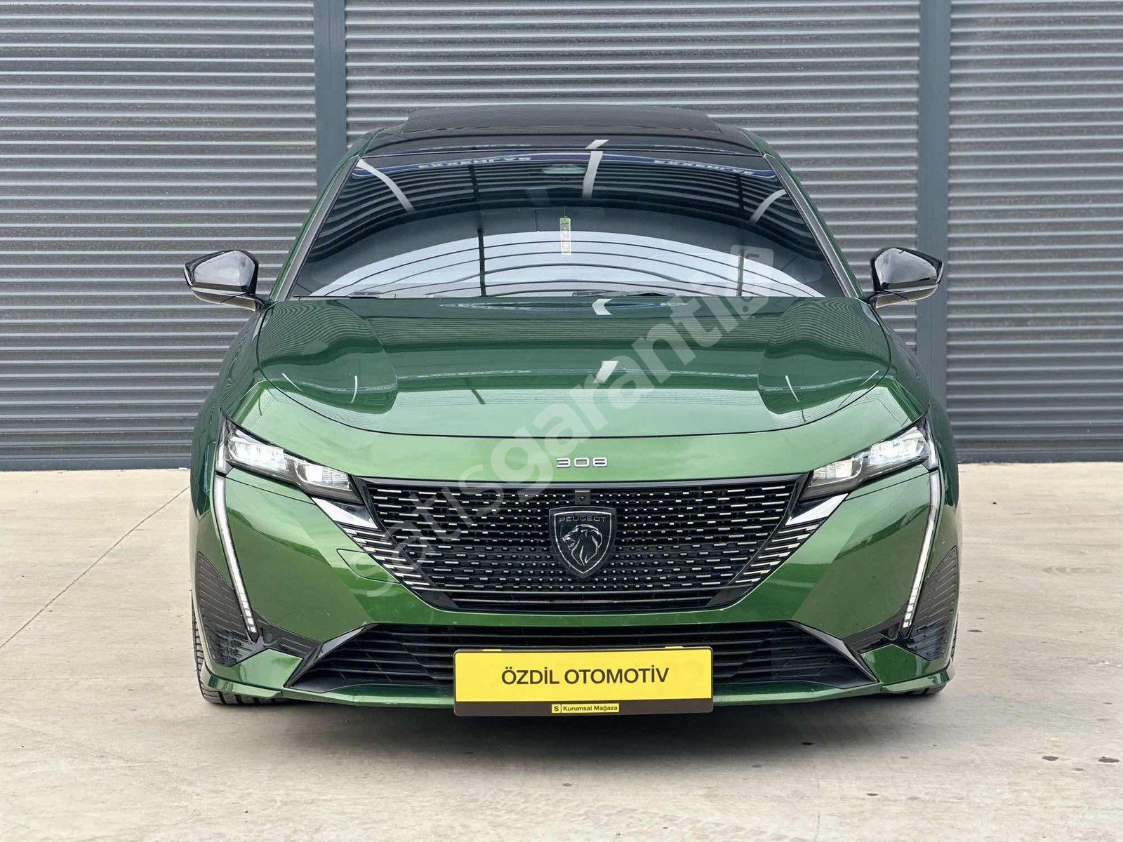 ÖZDİL OTOMOTİVDEN HATASIZ BOYASIZ OLİVİN YEŞİL PEUGEOT 308