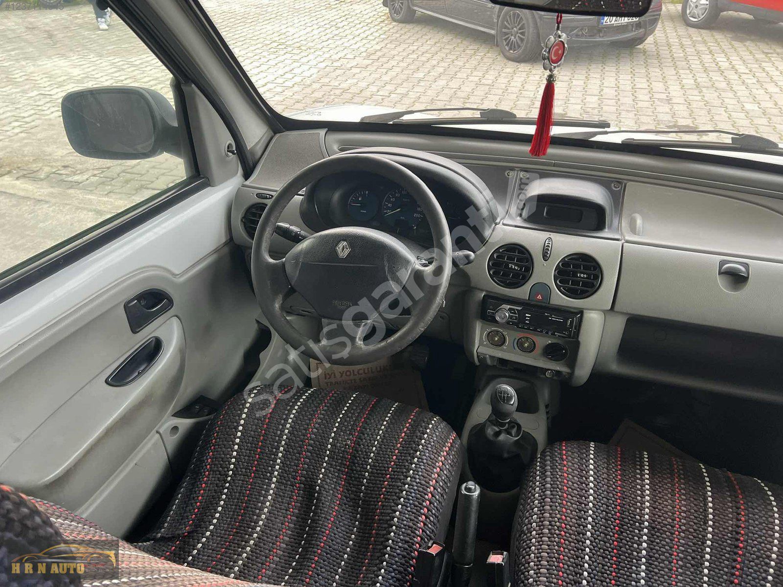 HRN AUTO DAN ( KREDİ KARTINA 12 AY TAKSİT)TEK PARÇA BOYALI KANGO