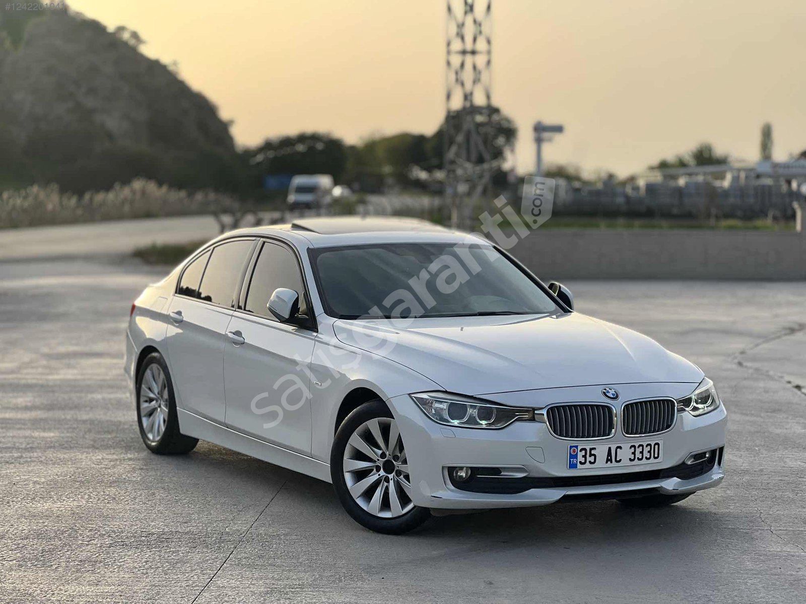 HATASIZ BOYASIZ TRAMERSİZ 2015 BMW 320iED SUNROOF FULL+FULL