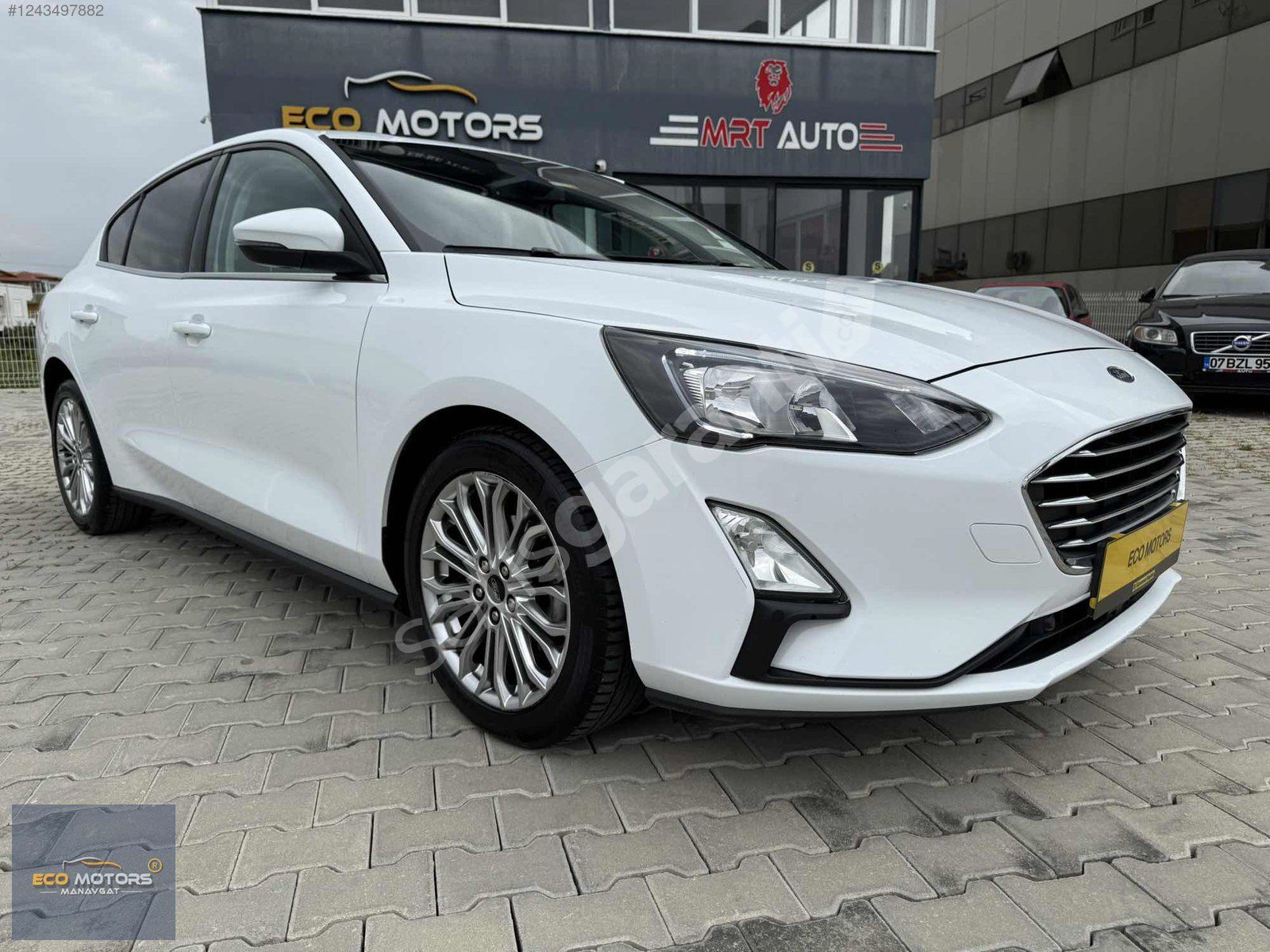 FORD FOCUS 1.5TDCİ TİTANİUM OTOMATİK HATASIZ BOYASIZ TRAMERSİZ
