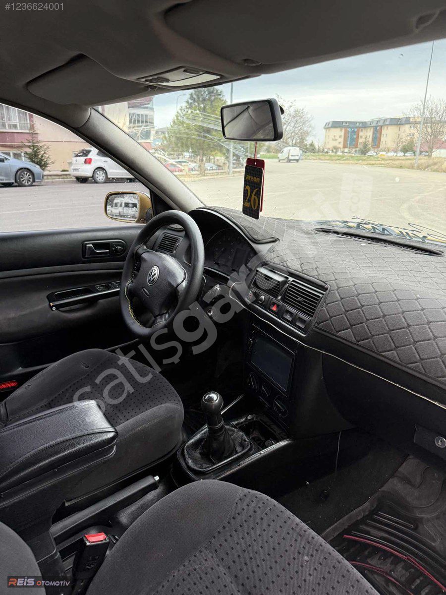 REİS AUTODAN EMSALSİZ GOLF 4