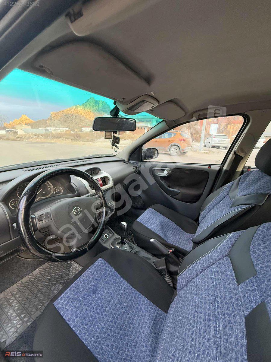 REİS AUTO DAN EMSALSİZ OPEL CORSA