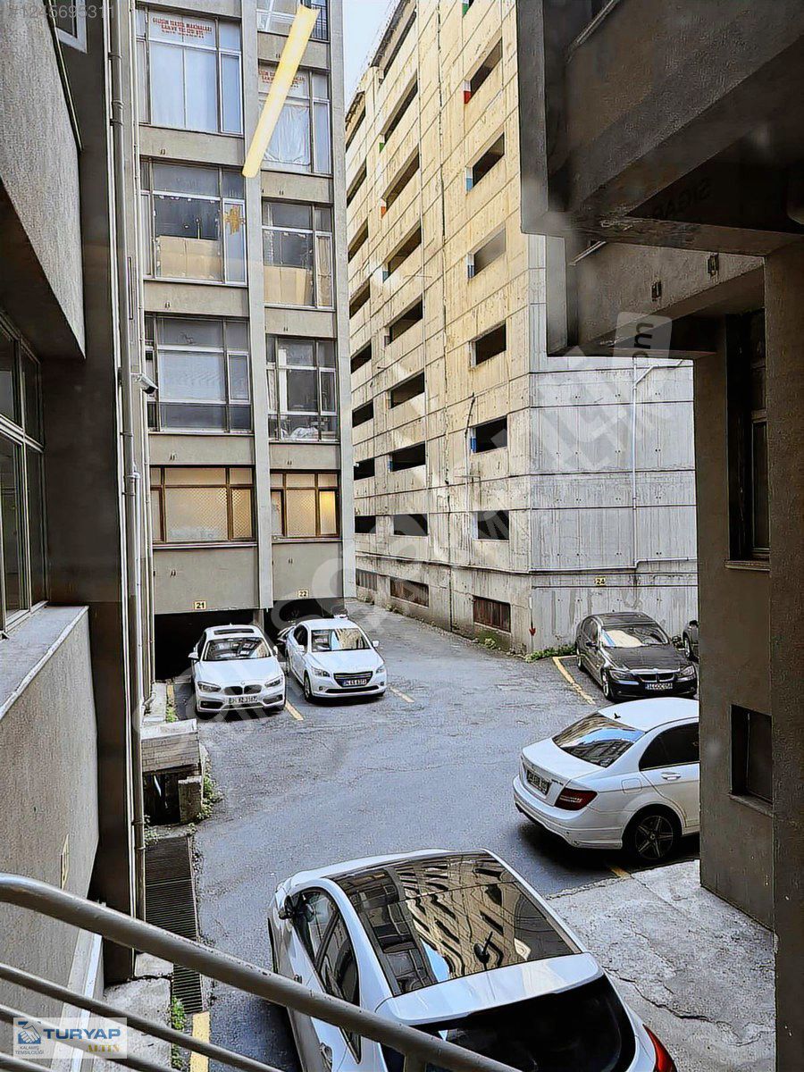 Sosko ultra geniş 500m2 katta tek