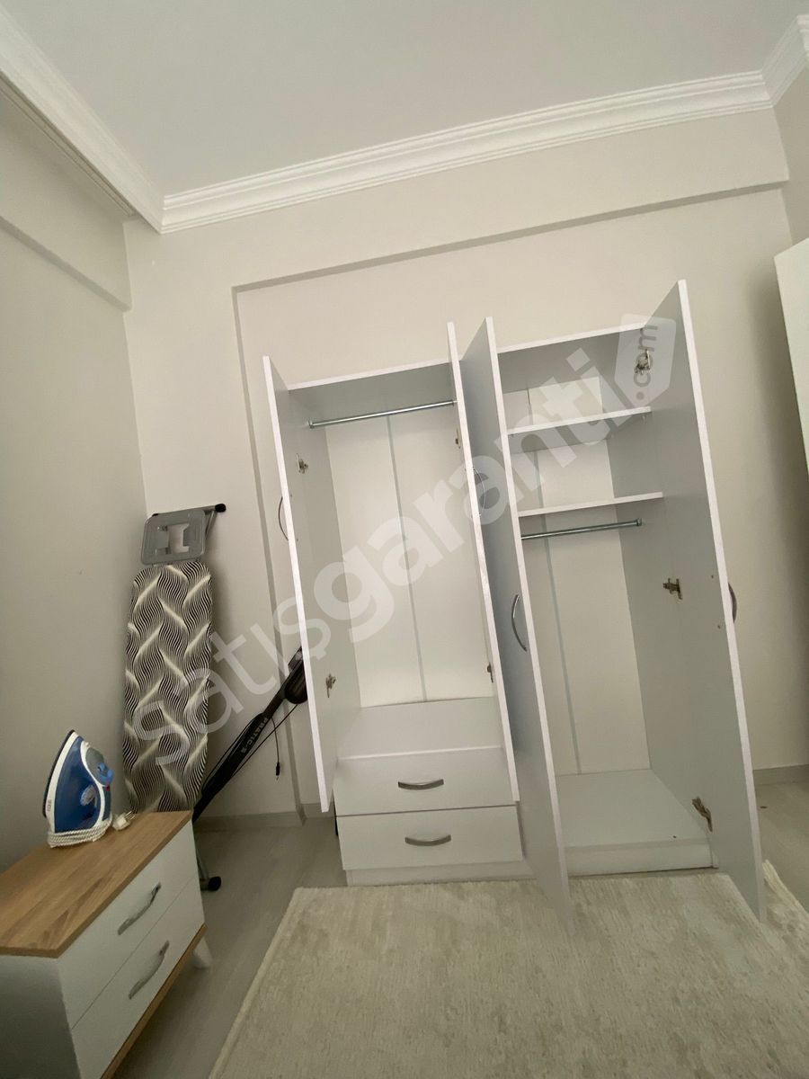 BMK DAN ANTALYA FİNİKE KUM MAHALLESİNDE FULL EŞYALI 1+1 DAİRE