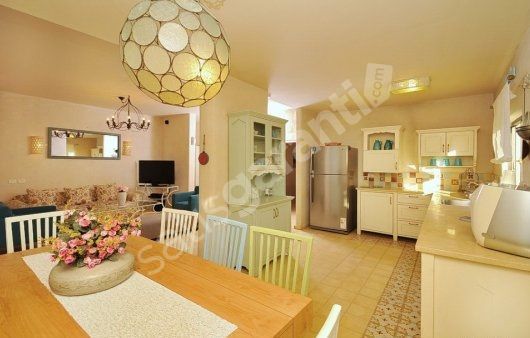 izmir cesme alacati da mustakil havuzlu villa