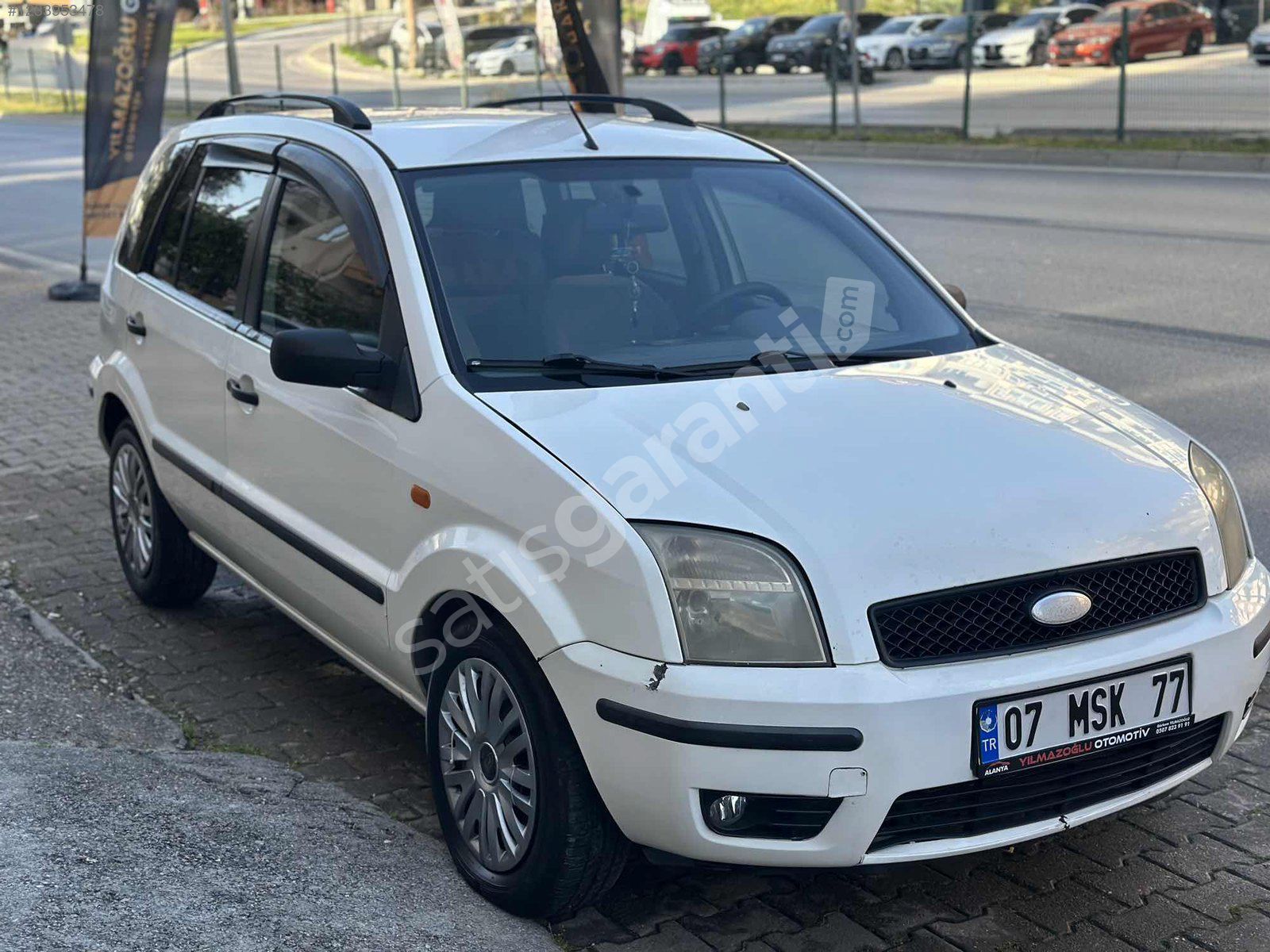 YILMAZOĞLU OTOMOTİVDEN UYGUN TEMİZ FORD FUSİON TAKASA AÇIK 2005