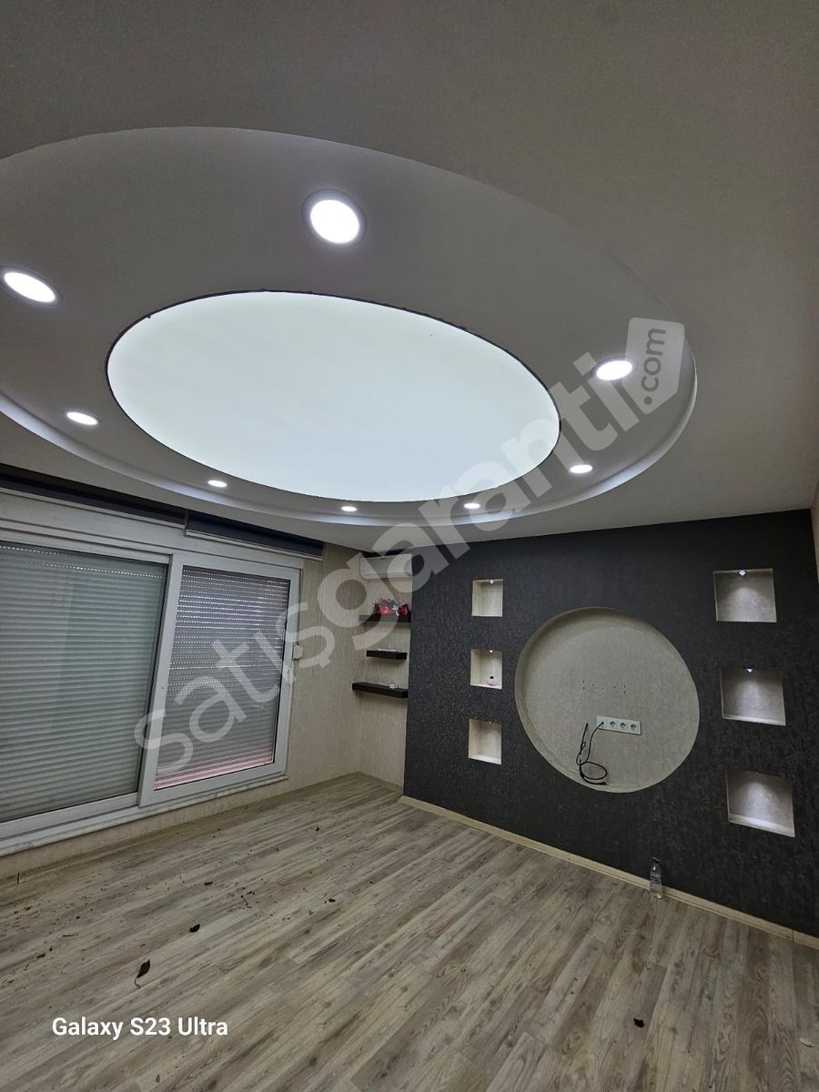 BMK DAN ANTALYA KUMLUCA MERKEZDE 2+1 KİRALIK OFİS