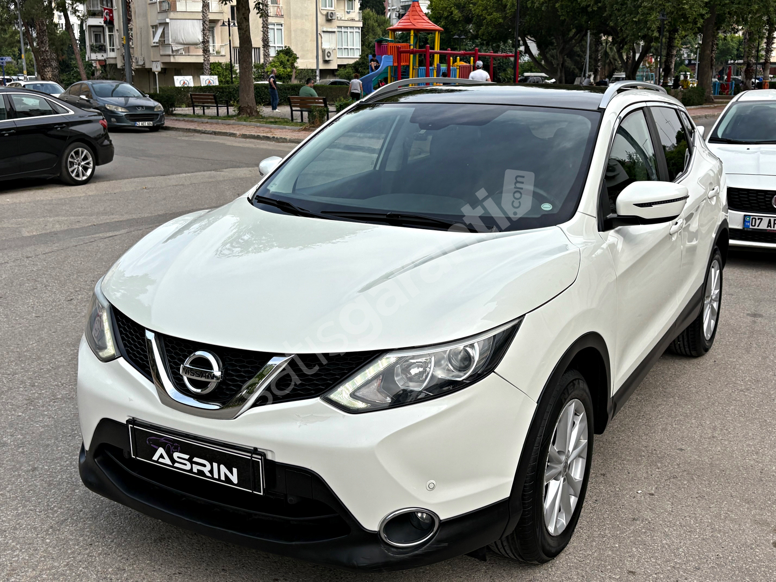 By ASRIN TEMİZ ÖTESİ SADECE 75.000 KM'DE CAM TAVAN'LI OTOMATİK