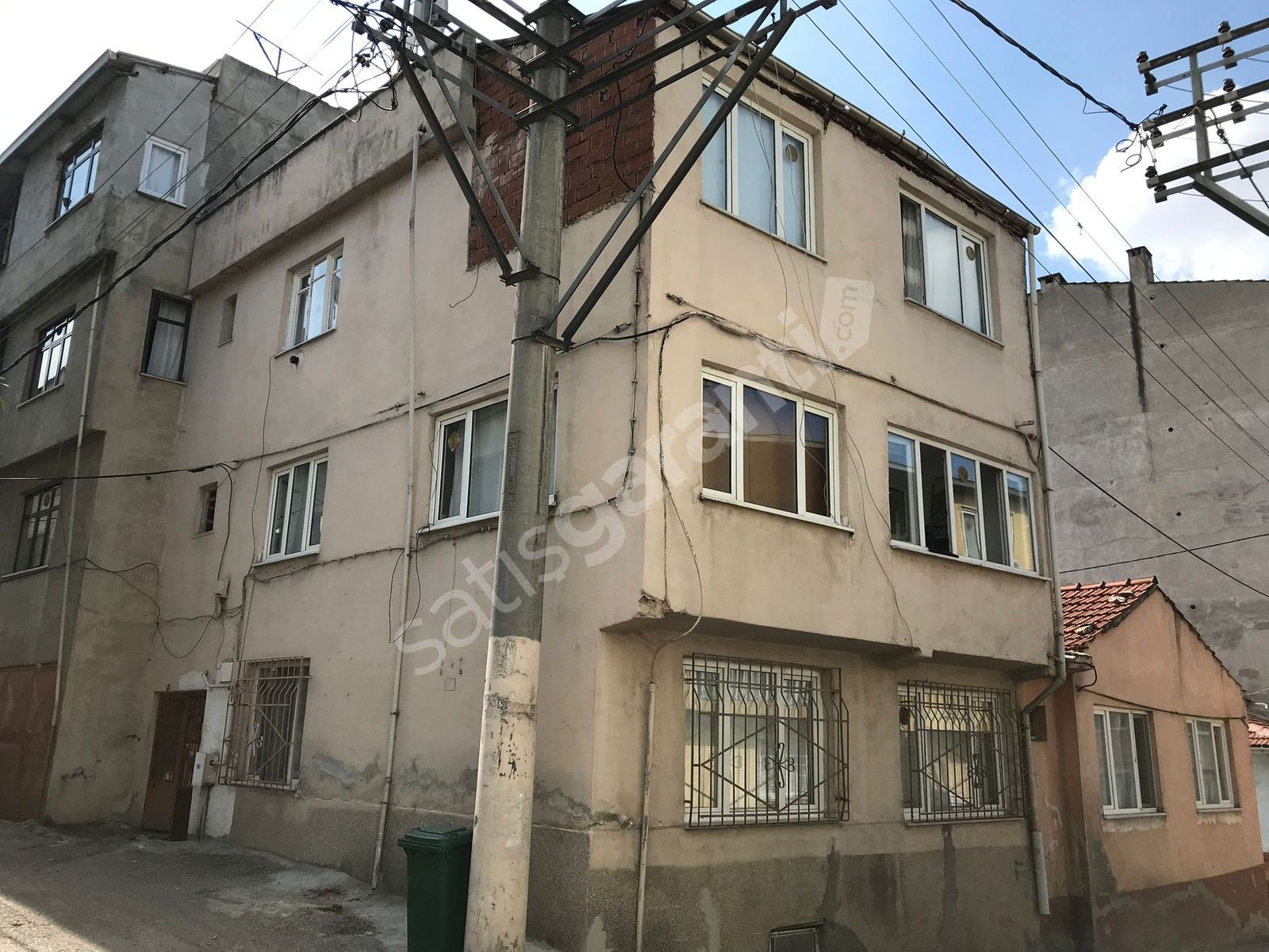 Bursa Yıldırım Sinandede Mhde Satılık 3 Katlı Bina