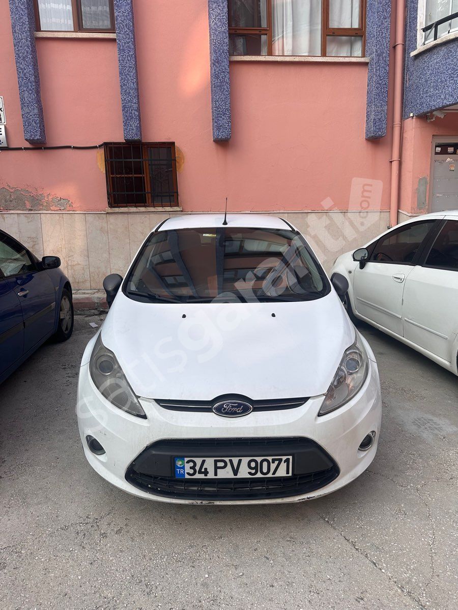 Sahibinden 1.4 2012 model ford fiesta