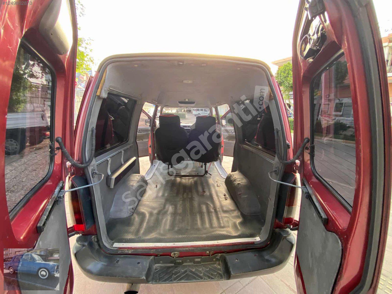 TAŞAR OTOMOTİV DEN 2001 NISSAN VANETTA OTOMOBİL RUHSATLI