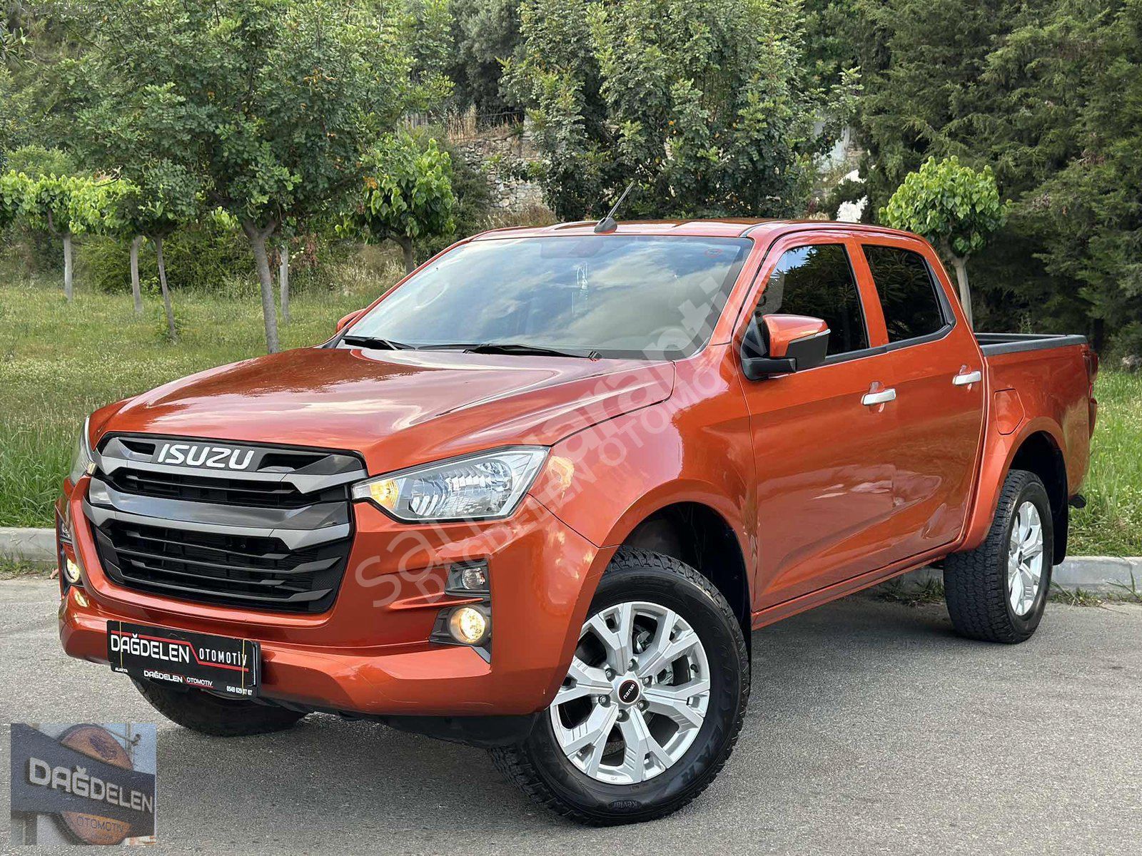2023MD HATASIZ BOYASIZ ISUZU D-MAX 1.9 V-LİF LANSMAN RENK