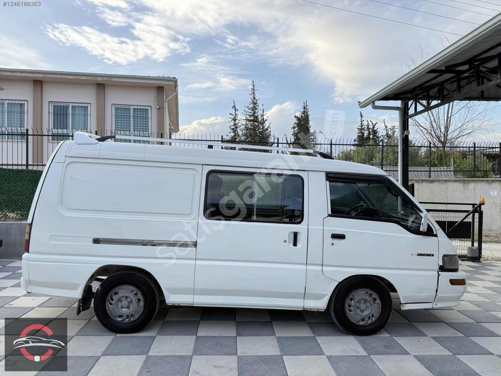 2000 Model Sıfır Vizeli Orijinal 4+1 Mıtsubıshı L 300