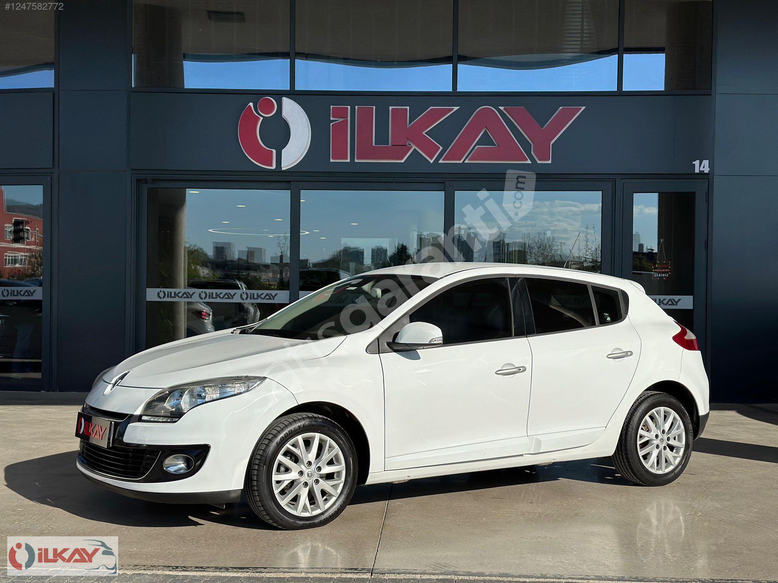 İLKAY OTO'DAN 2012 MEGANE 1.6 LPG'Lİ 110 BG PRİVİLEGE 235,000 KM
