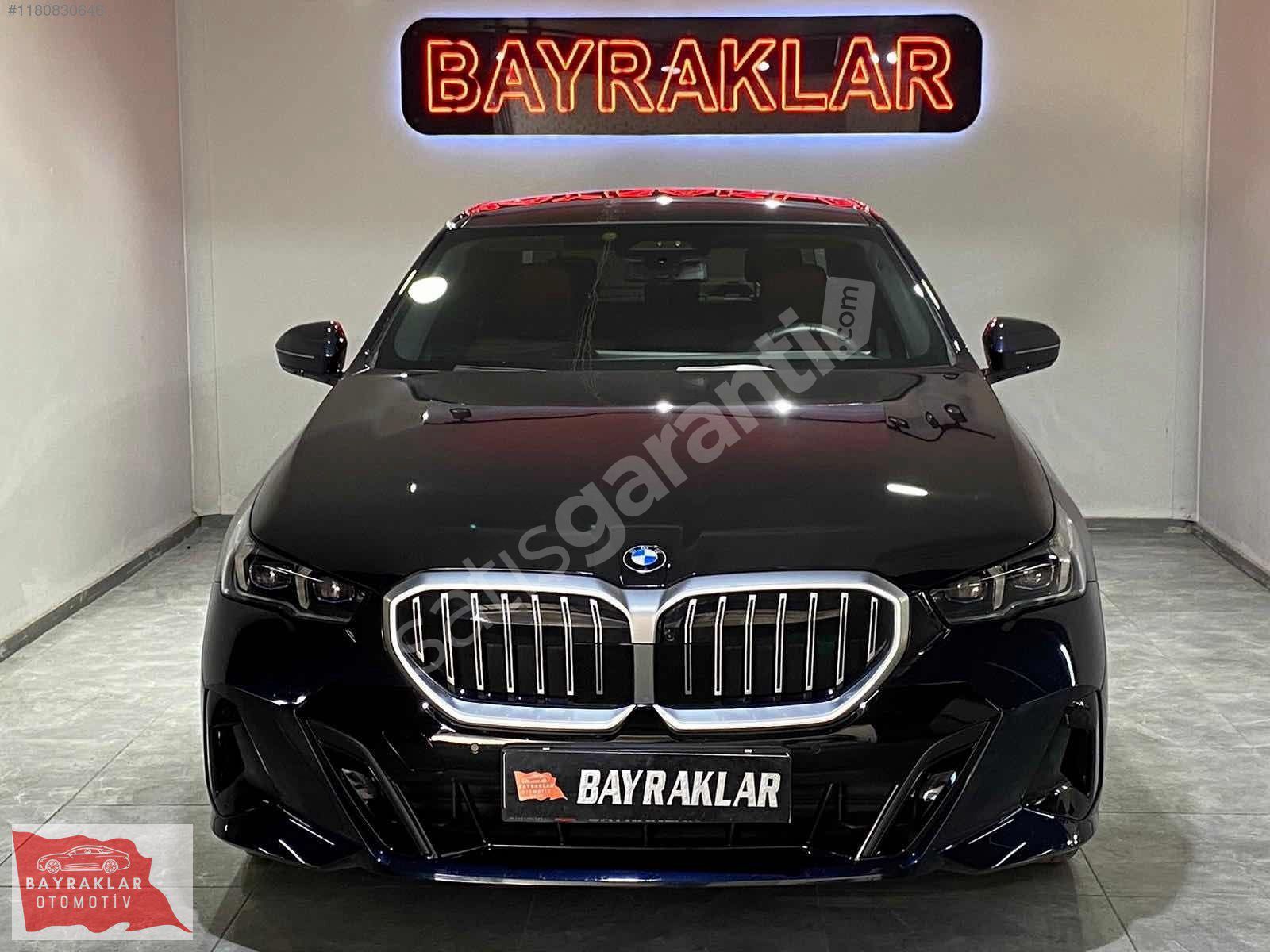 BAYRAKLAR'DAN 2023 5.20d xDRİVE M SPORT VAKM/HARMAN/LAZER/ISITMA