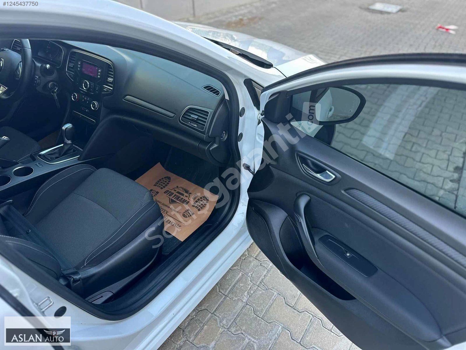 ASLAN AUTODAN 2021 MODEL RENAULT MEGANE 4 1.3 TCE JOY OTOMATİK