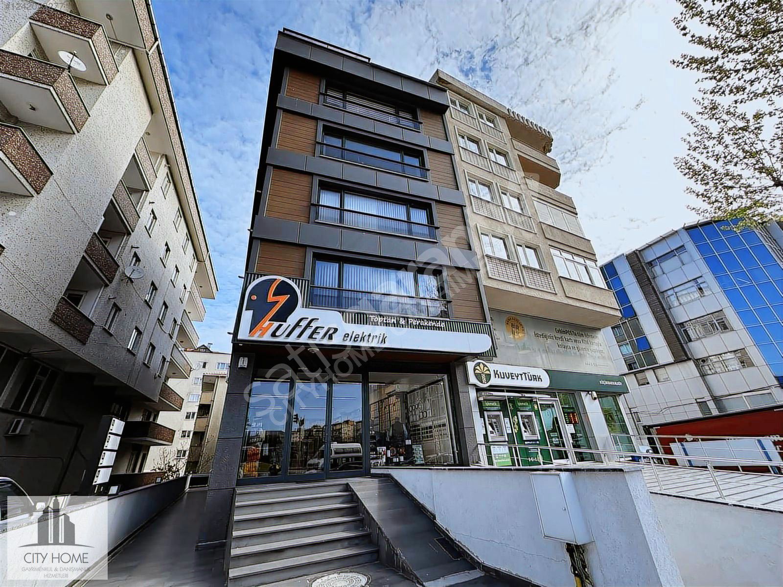 K.BAKKALKÖY'DE CADDE ÜSTÜ 2 WC'Lİ KİRALIK YENİ OFİS KATLARI