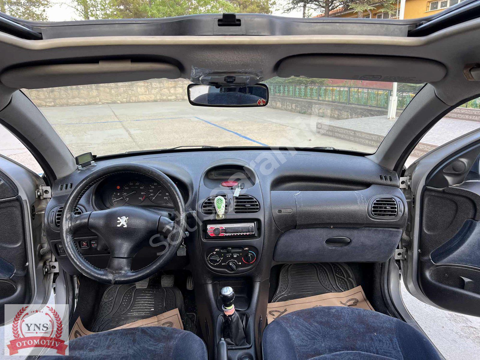 CAM TAVAN 110 HP OTOBAN FARESİ HASAR KAYDI YOK 275.000 KM 2001