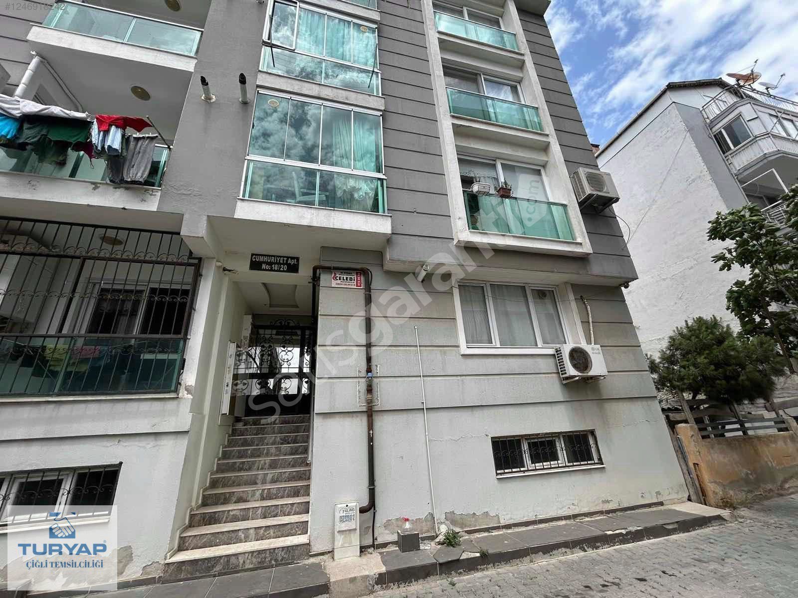 Çiğli Küçükçiğli Mahallesi'inde Kiralık Eşyalı 1+1 Daire