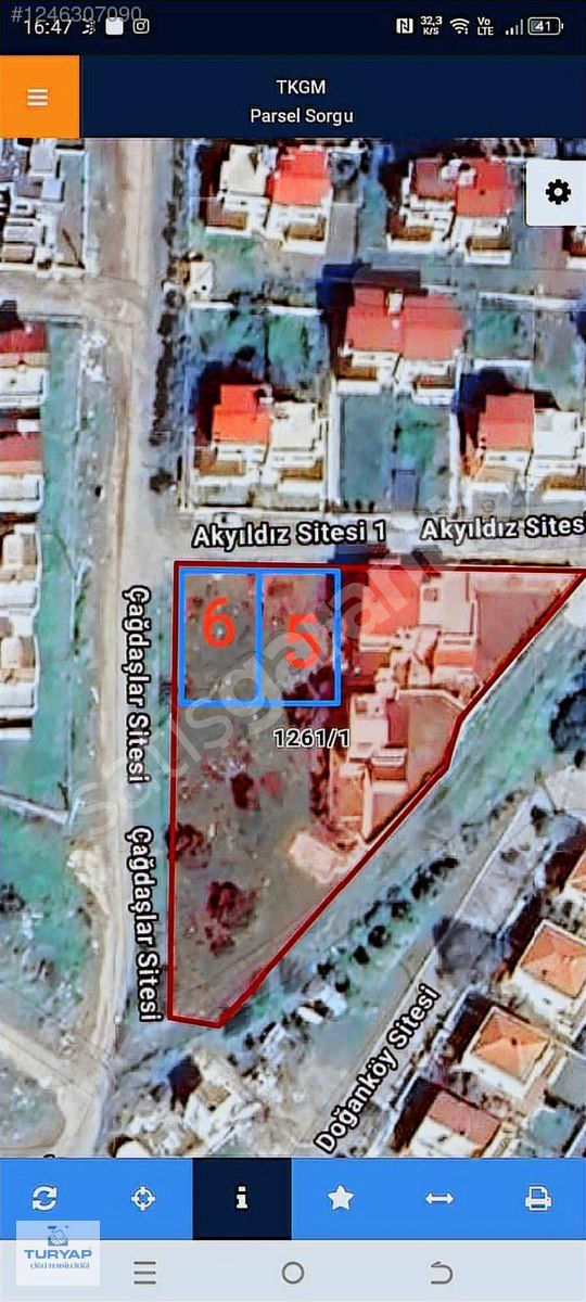 Dikili Çandarlı'da Deniz Manzaralı 240 m2 Satılık İmarlı Arsa