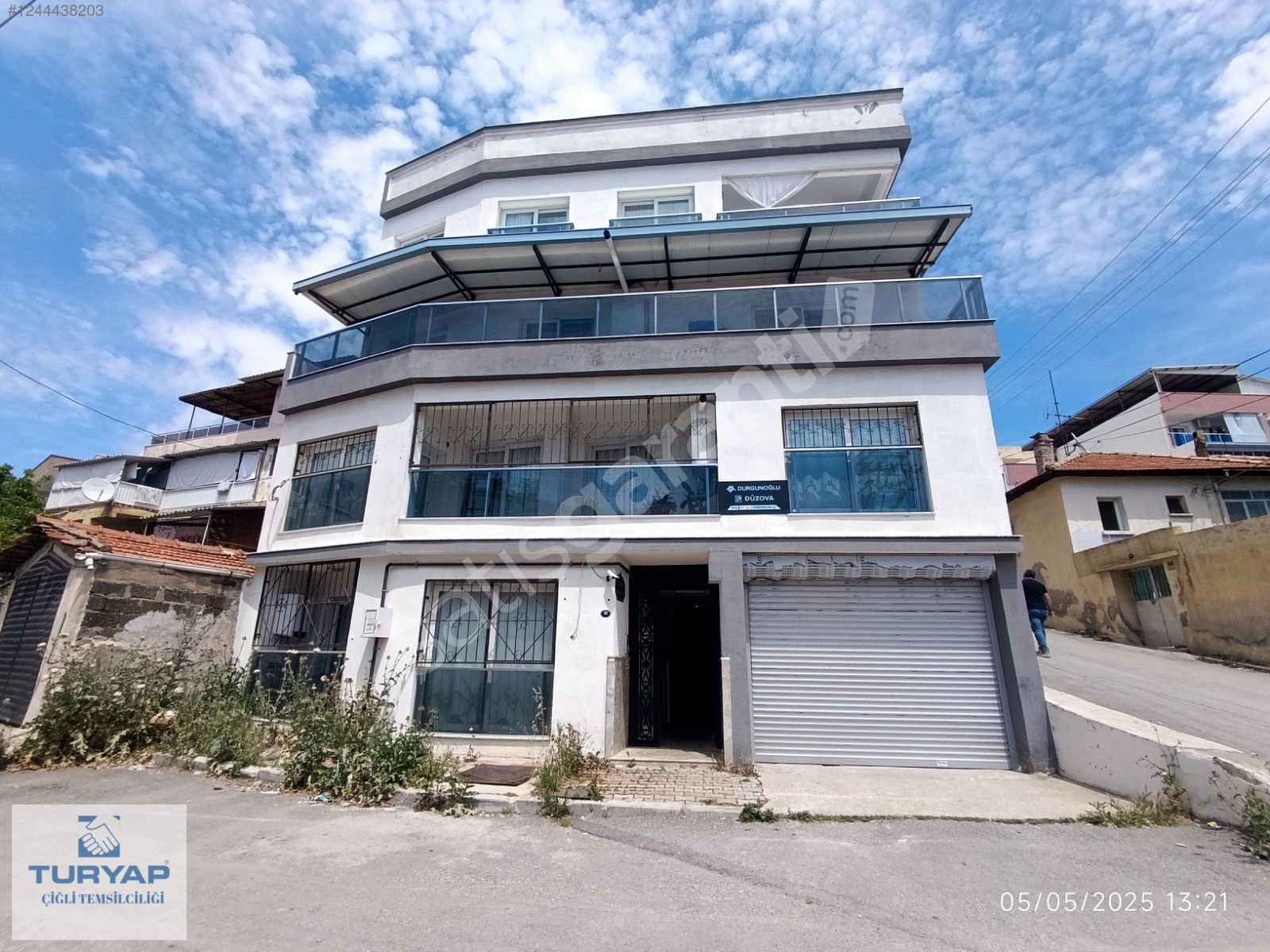 Çiğli Şirintepe Mahallesi'nde Satılık 2+1 Daire