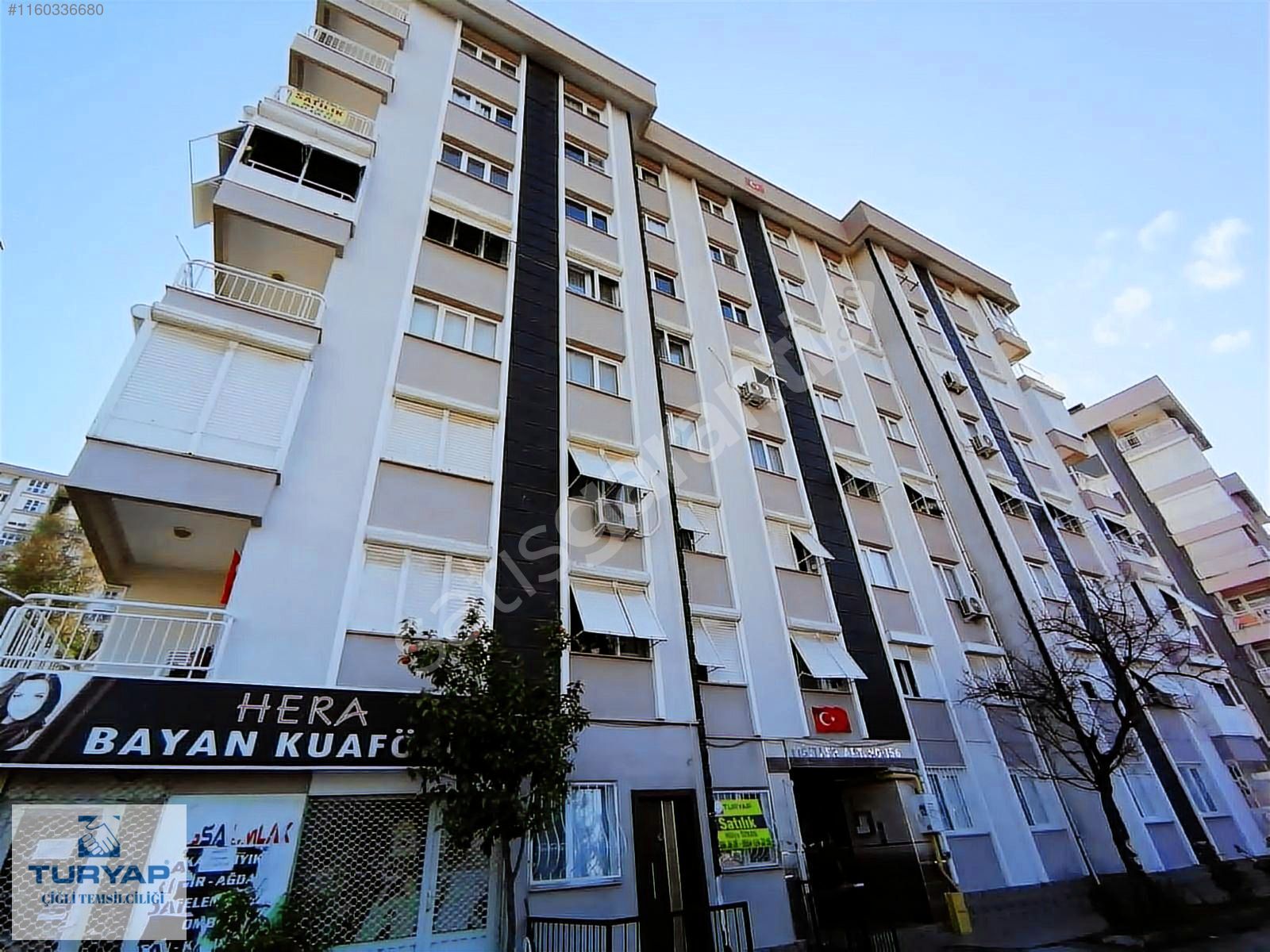 Çiğli Evka5 Mahallesi'nde Satılık 1+1 Daire.