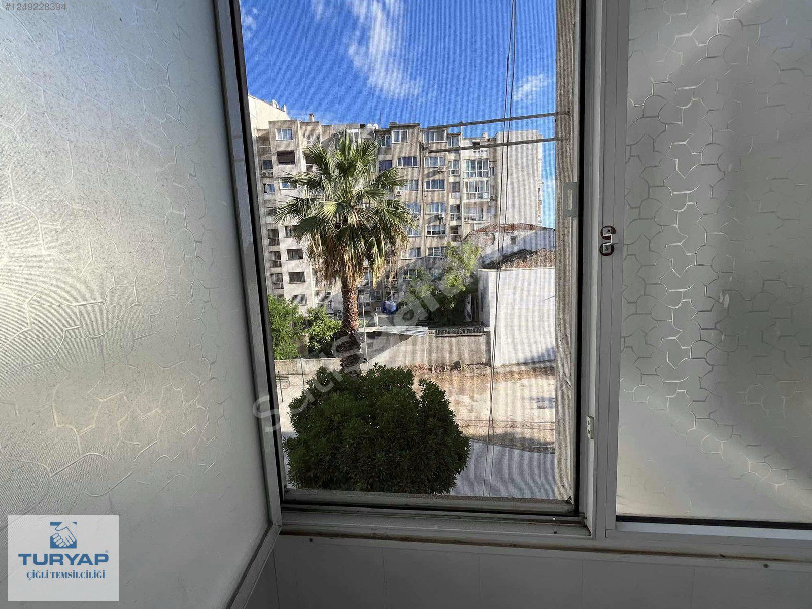 Karşıyaka Tuna Mahallesi'nde 2+1 Kiralık Daire