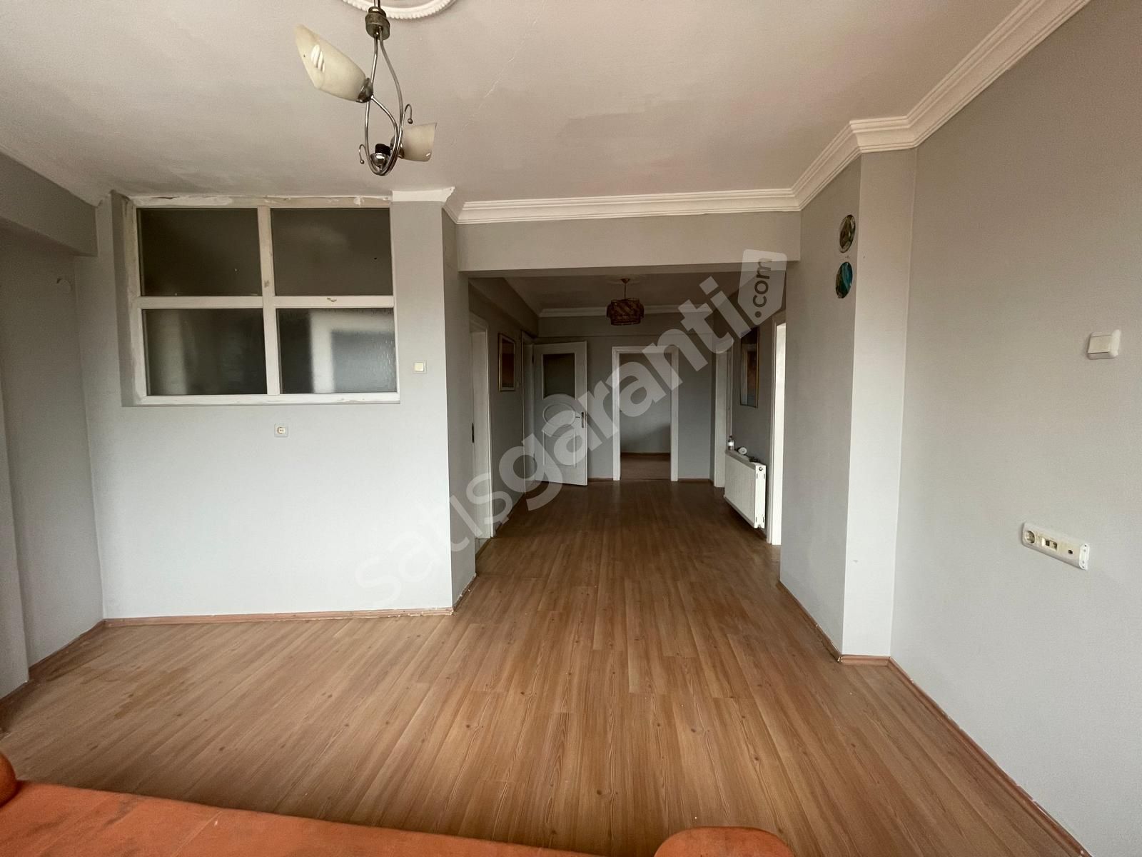 ARSLAN EMLAK'TAN İNEGÖL CUMA MAHALLESİNDE KİRALIK 2+1 DAİRE