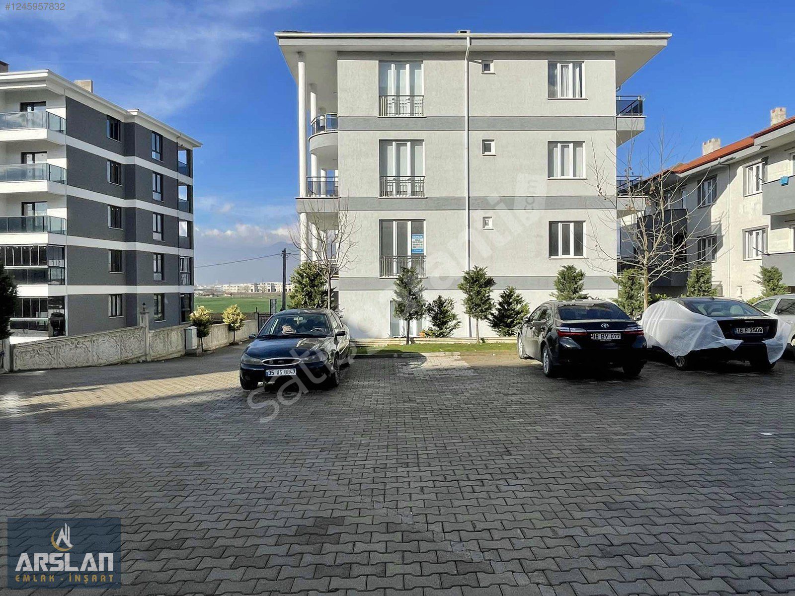 İNEGÖL ALANYURT FATİH MAH'DE, 150m2, SATILIK KÖŞE BAŞI İŞ YERİ