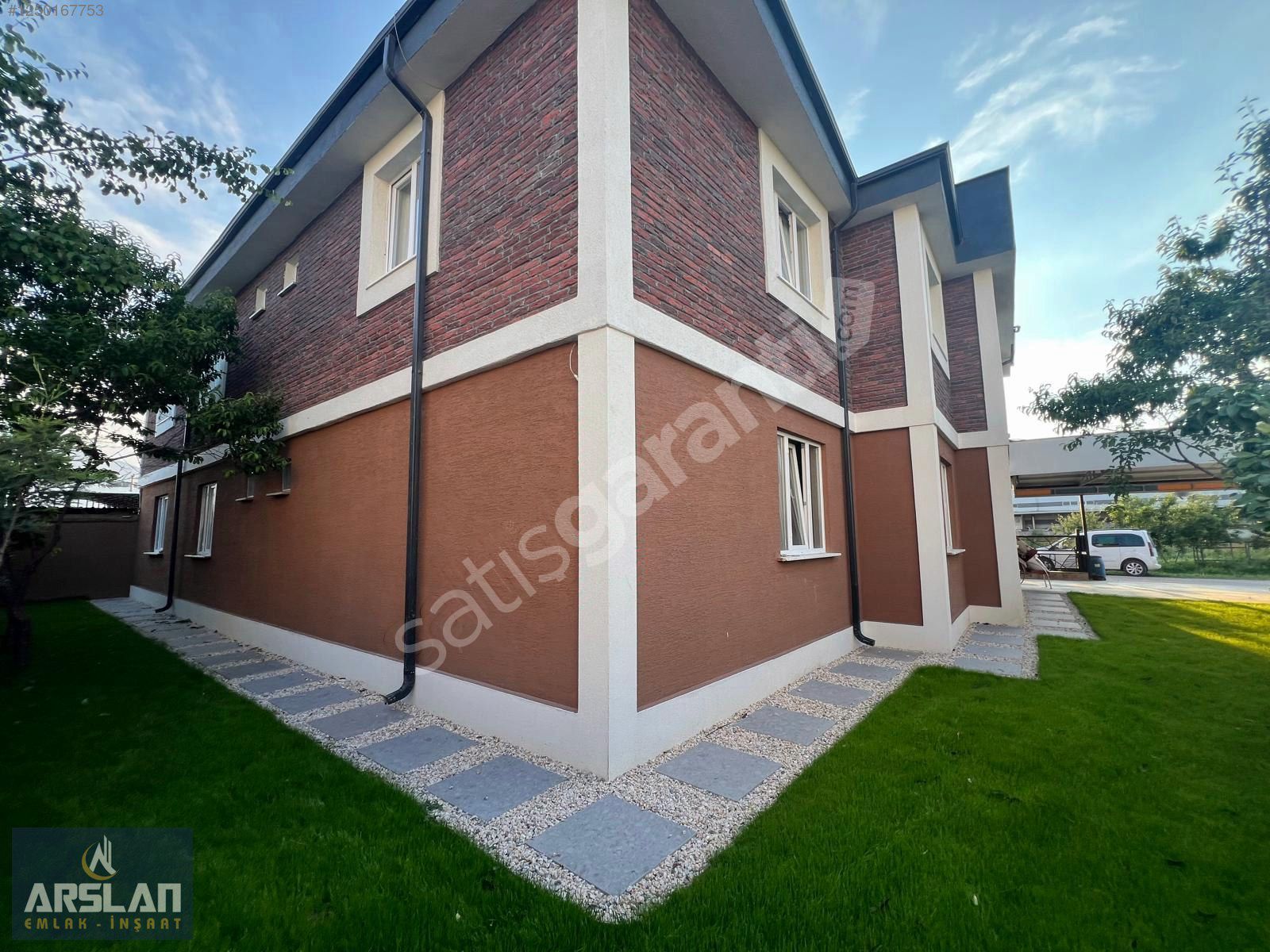 İNEGÖL AKHİSARDA, VİLLA AYARINDA, SATILIK BİNA, 2 DUBLEX,2 DAİRE