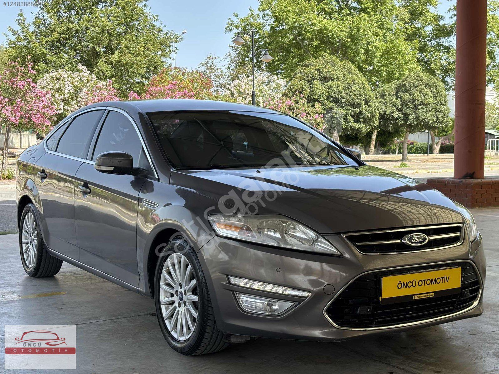KUSURSUZ BAKIMLARI YENİ 12 TAKSİT TİTANİUM MONDEO