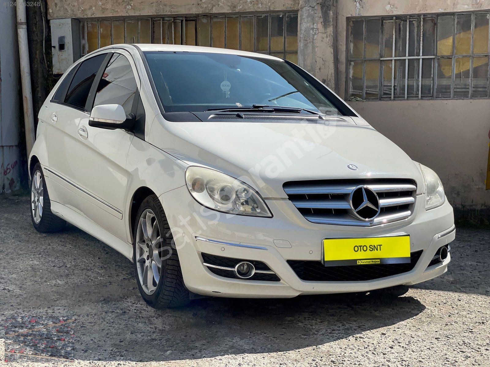 %30 PEŞİNATLA ELDEN SENETLİ 1.73 VADE İLE MERCEDES-BENZ B SERİSİ