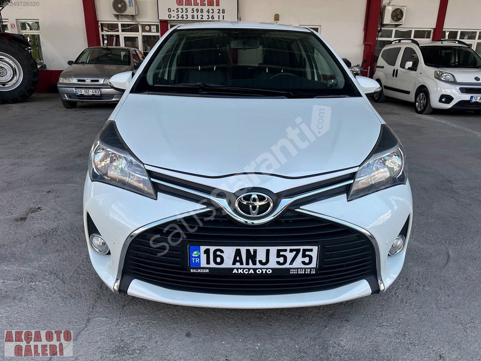 AKÇADAN 2015 MODEL HATASIZ 108000KM'DE 1.33 OTOMATİK YARİS