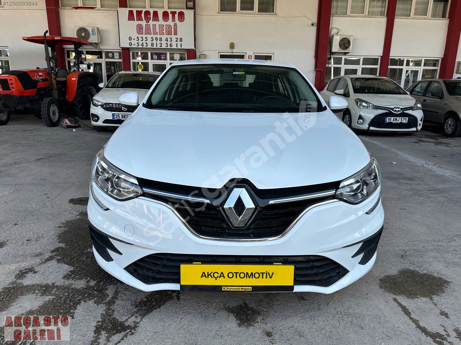 AKÇADAN 2021 MODEL 103000KM'DE HATASIZ OTOMATİK MEGAN4