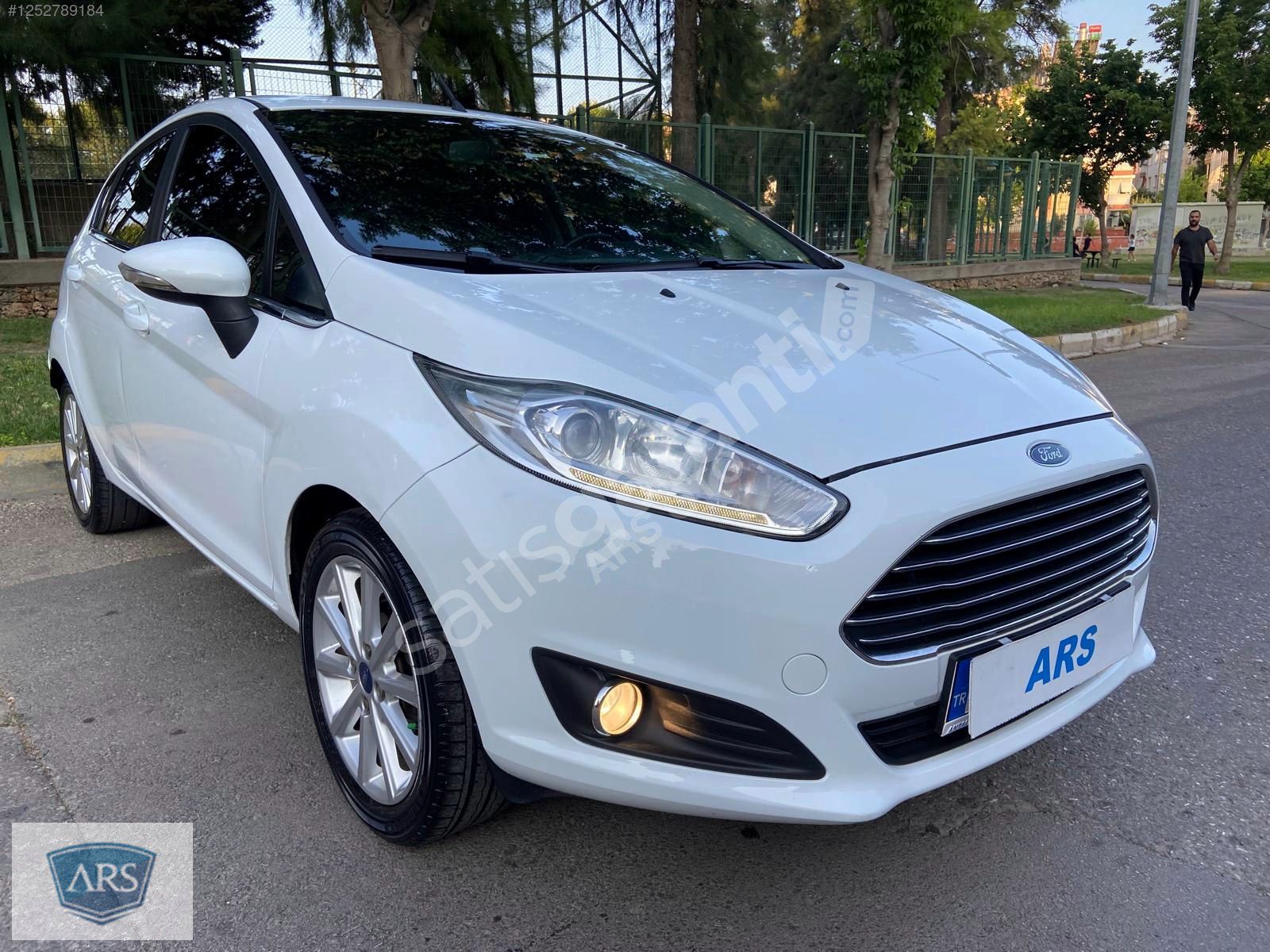 2016 Ford Fiesta 1.6 Titanium Otomatik - Kredi Kartına 12 Taksit