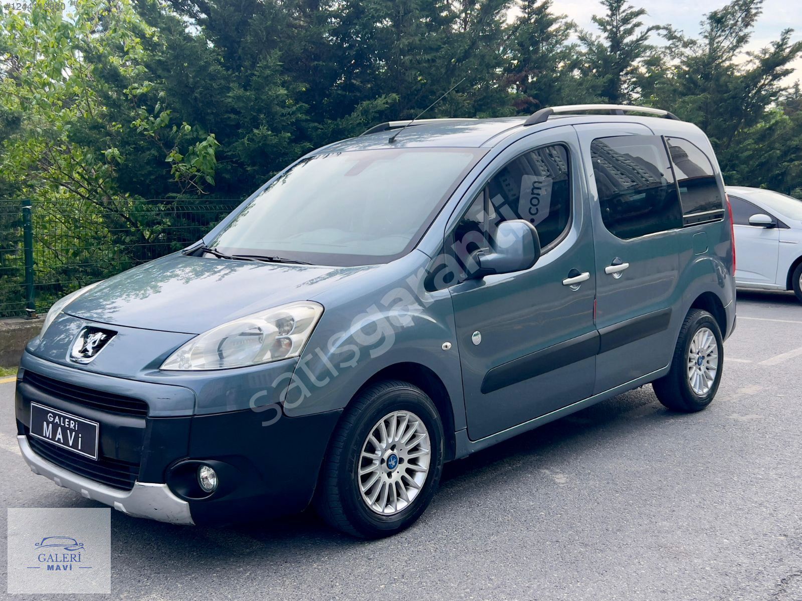 GALERİ MAVİ'DEN 2012 PEUGEOT PARTNER TEPEE PREMİUM DÜŞÜK KM
