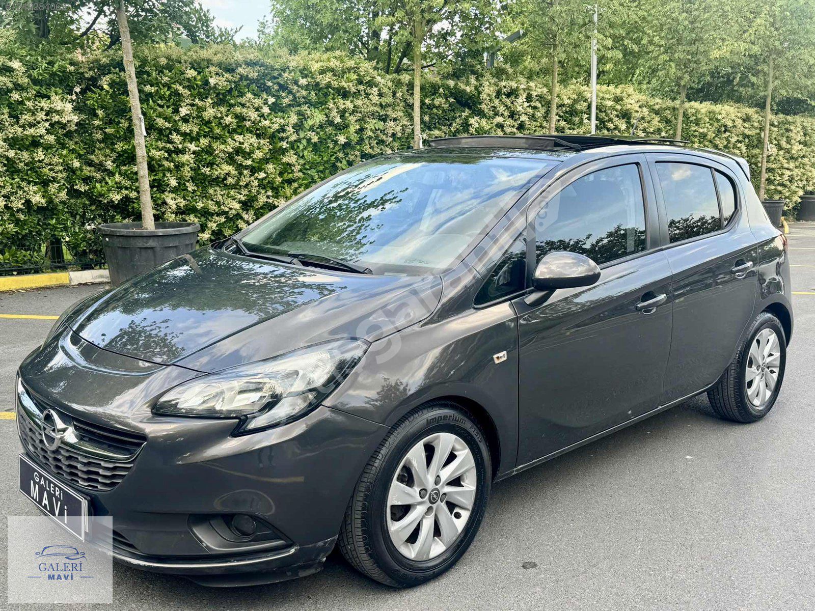 GALERİ MAVİ'DEN 2015 OPEL CORSA 1.4 ENJOY DÜŞÜK KM CAM TAVANLI
