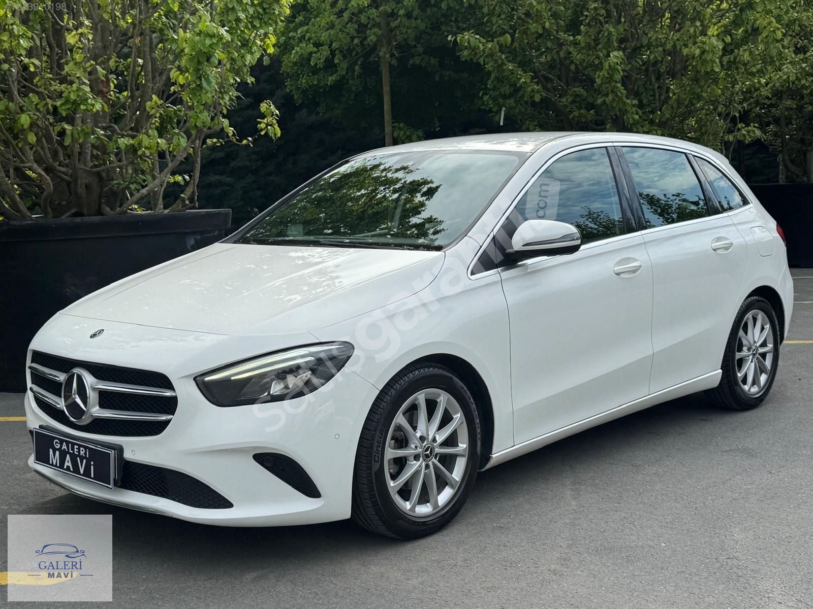 GALERİ MAVİ'DEN HATASIZ BOYASIZ MERCEDES-BENZ B180 PROGRESSiVE