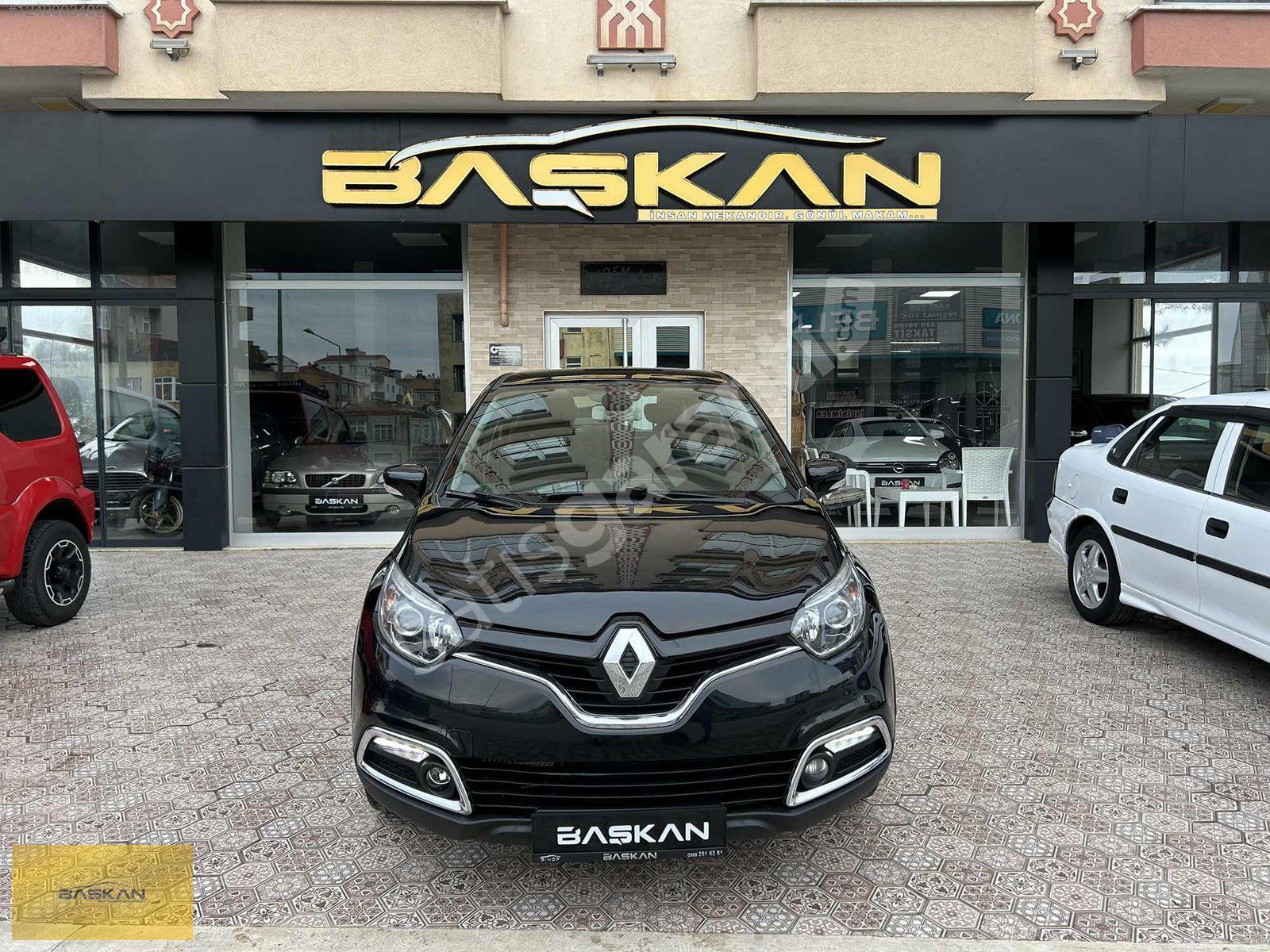 HATASIZ 2013 RENAULT CAPTUR 79.000 KM K.K 12 TAKSİT
