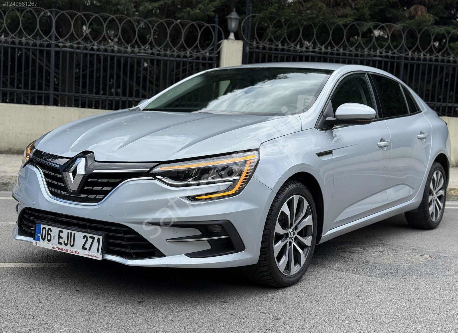 DORA AUTO'DAN 2024 OTOMATİK MEGANE ICON GARANTİLİ