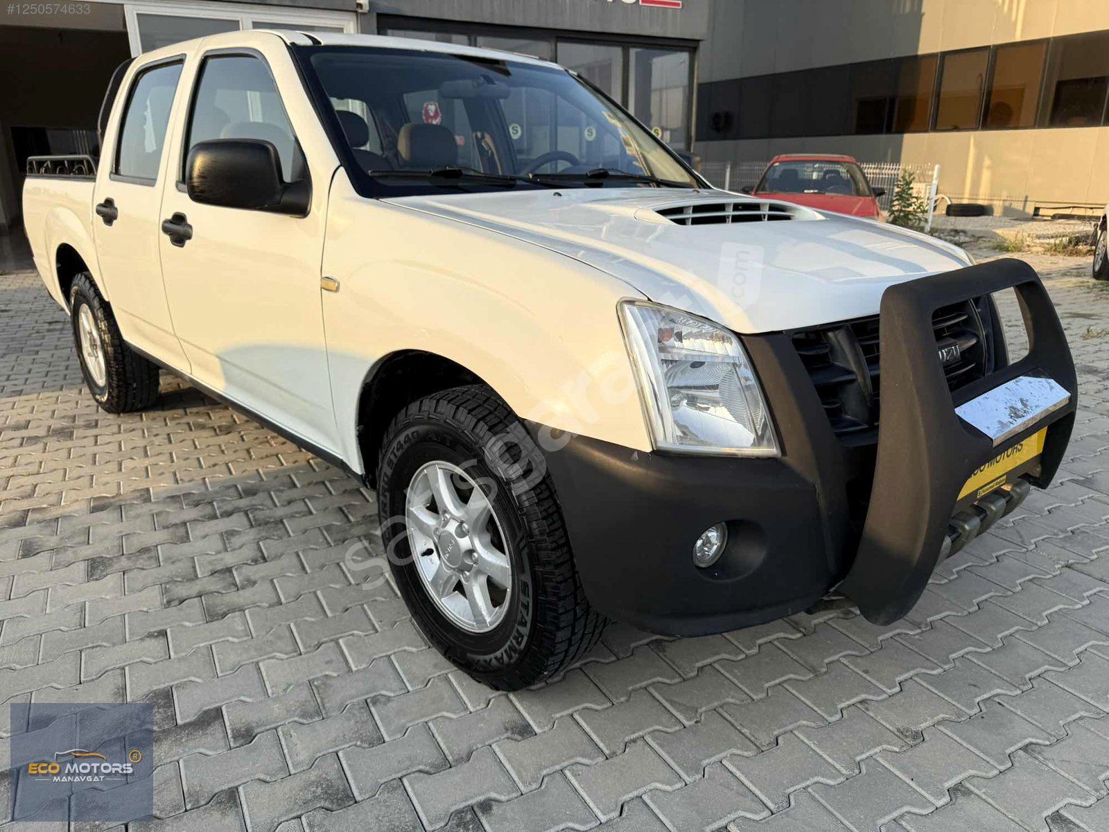 ISUZU D-MAX 2.5 DİZEL MANUEL 4X2 ÇİFT KABİN KLİMALI LİMİTED.