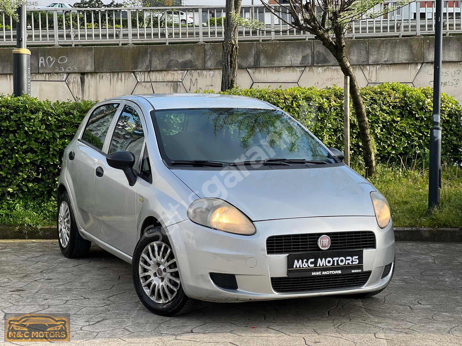 M&C MOTORS'DAN 2011 FİAT PUNTO GRANDE 1.3MJET DYNAMİC/MASRAFSIZ