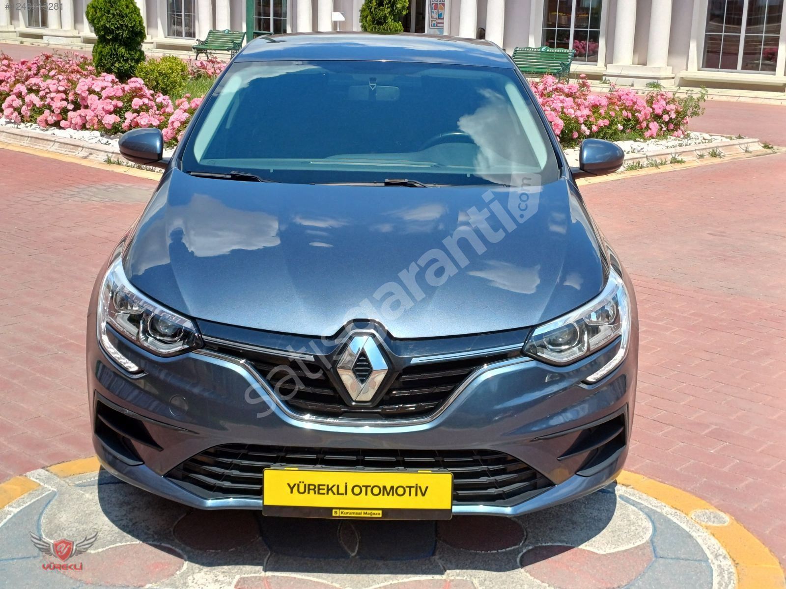 YÜREKLİ'DEN 2023 1.3 TCE OTOMATİK MEGANE JOY HATASIZ BOYASIZ