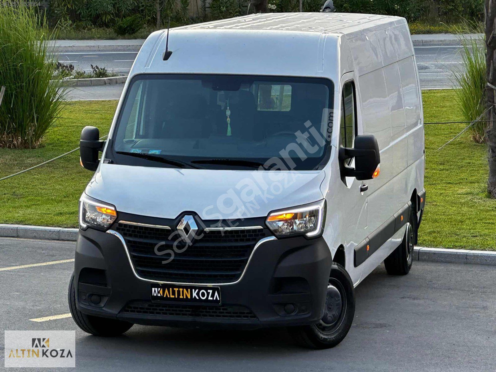 2024 RENAULT MASTER 13 m3 HATASIZ BOYASIZ KLİMALI SIFIR AYARINDA