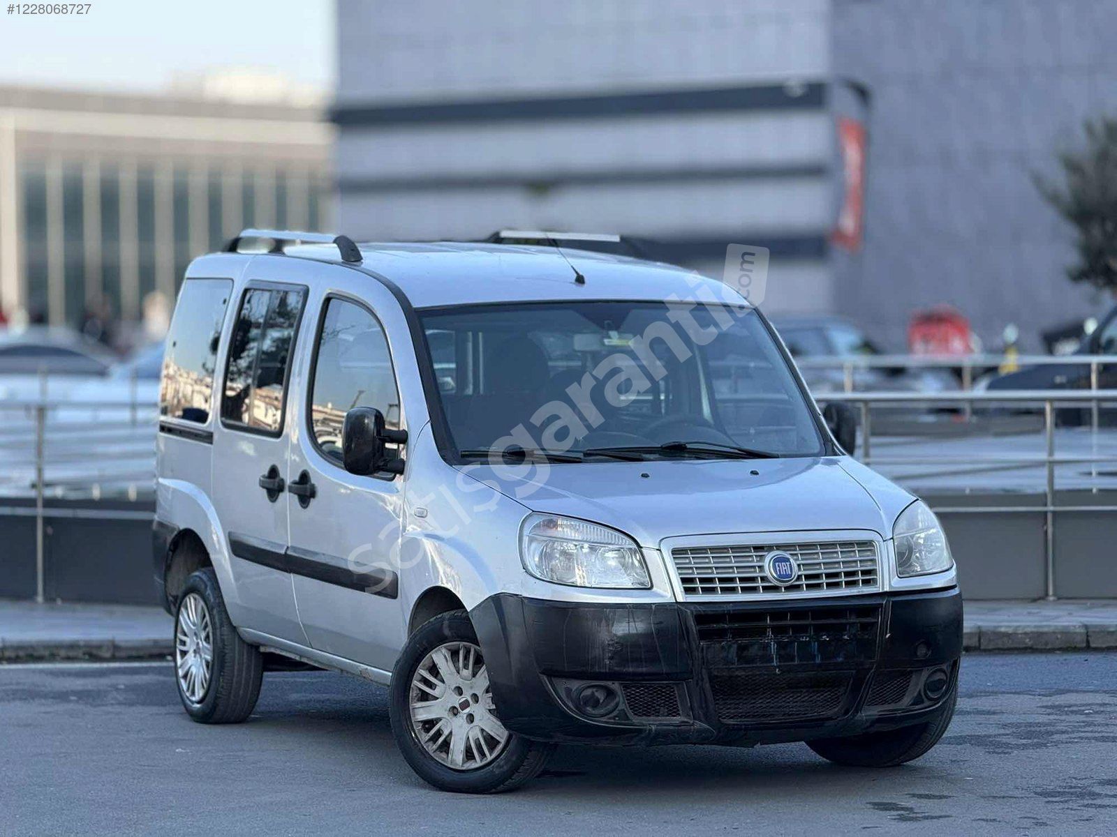 BAYTEMURLAR AUTO DAN FİAT DOBLO COMBİ 1.3 MULTİJET MASRAFSIZ