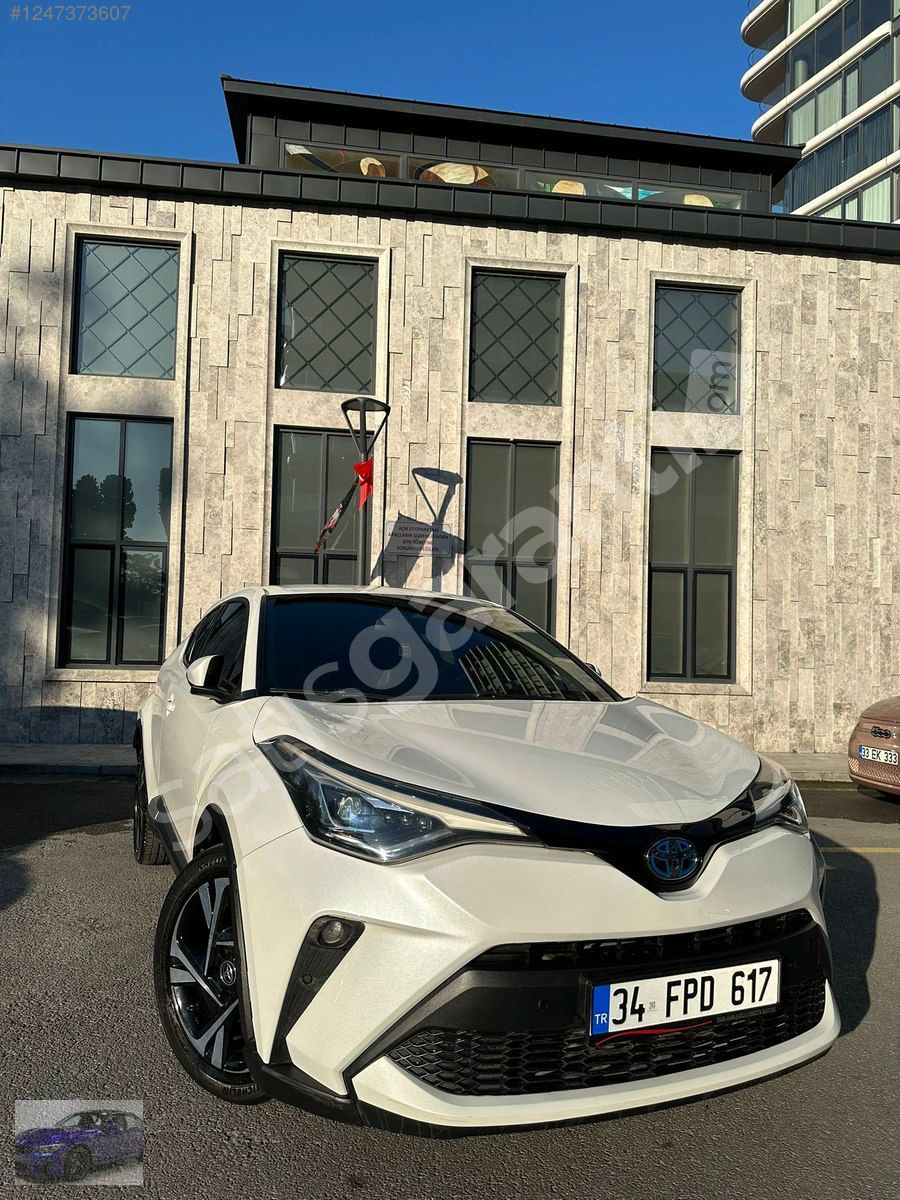 ALNOOR OTOMOTİV TOYOTA C-HR 1.8 HYBİRD